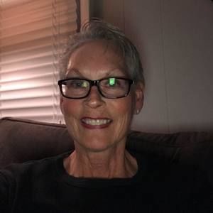 Meet your Posher, Stacy